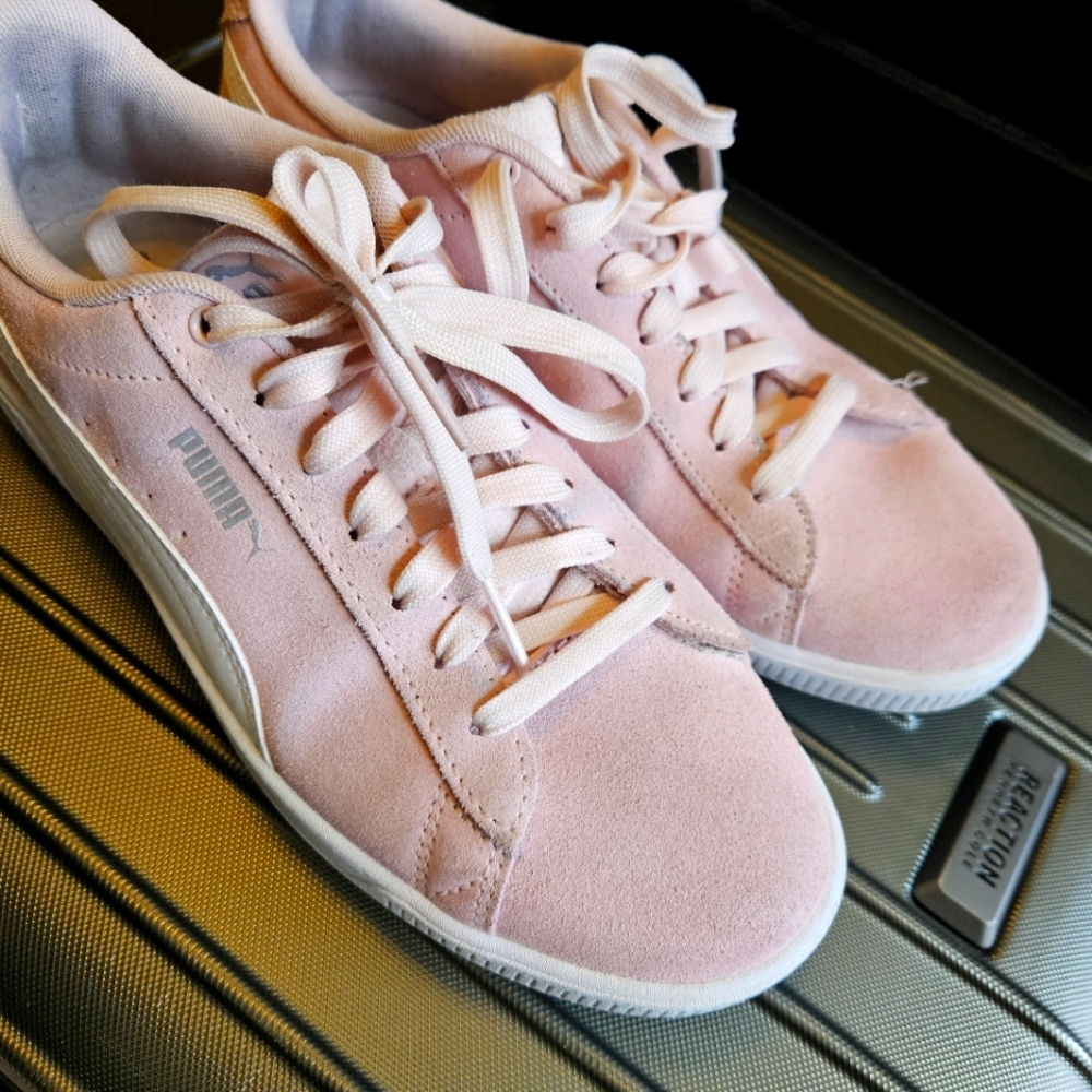 Puma Pink Sneaker
